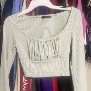 Cropped Light green long sleeve w ruffles